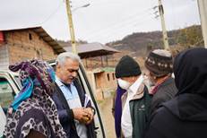 ارائه خدمات تخصصی  دامپزشکی در روستای کلا رودبار هزارجریب نکا در قالب اردوی جهادی